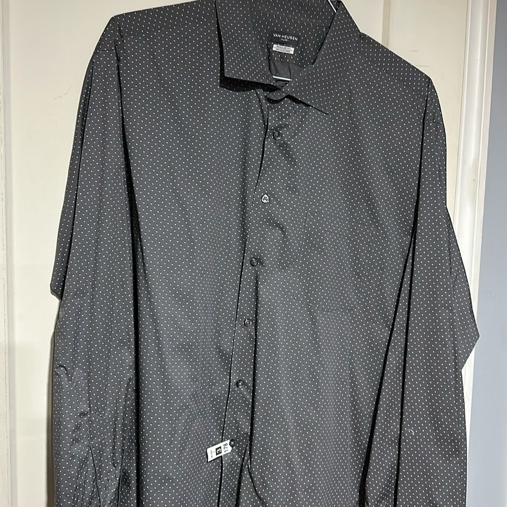 Van Heusen Size 18.5 Sleeves 36/37 Button Down